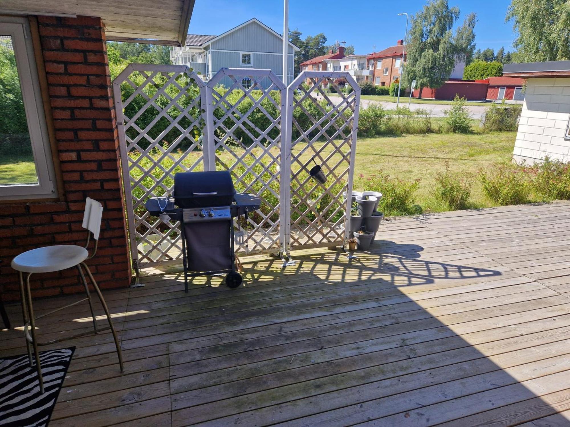 Villa Med Egen Parkering. Moejlighet Att Boka Fran 1 Och Upp Till 5 Personer. Örebro Dış mekan fotoğraf