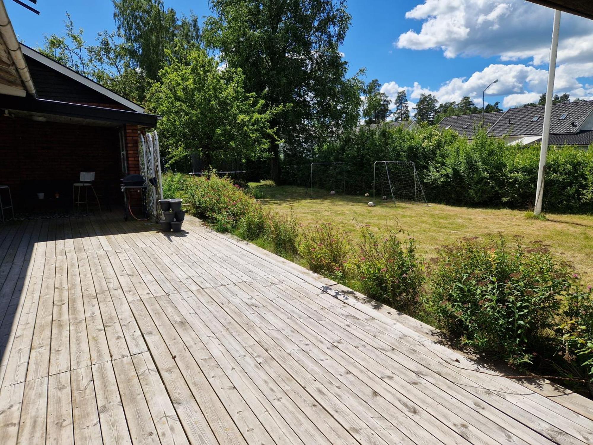 Villa Med Egen Parkering. Moejlighet Att Boka Fran 1 Och Upp Till 5 Personer. Örebro Dış mekan fotoğraf