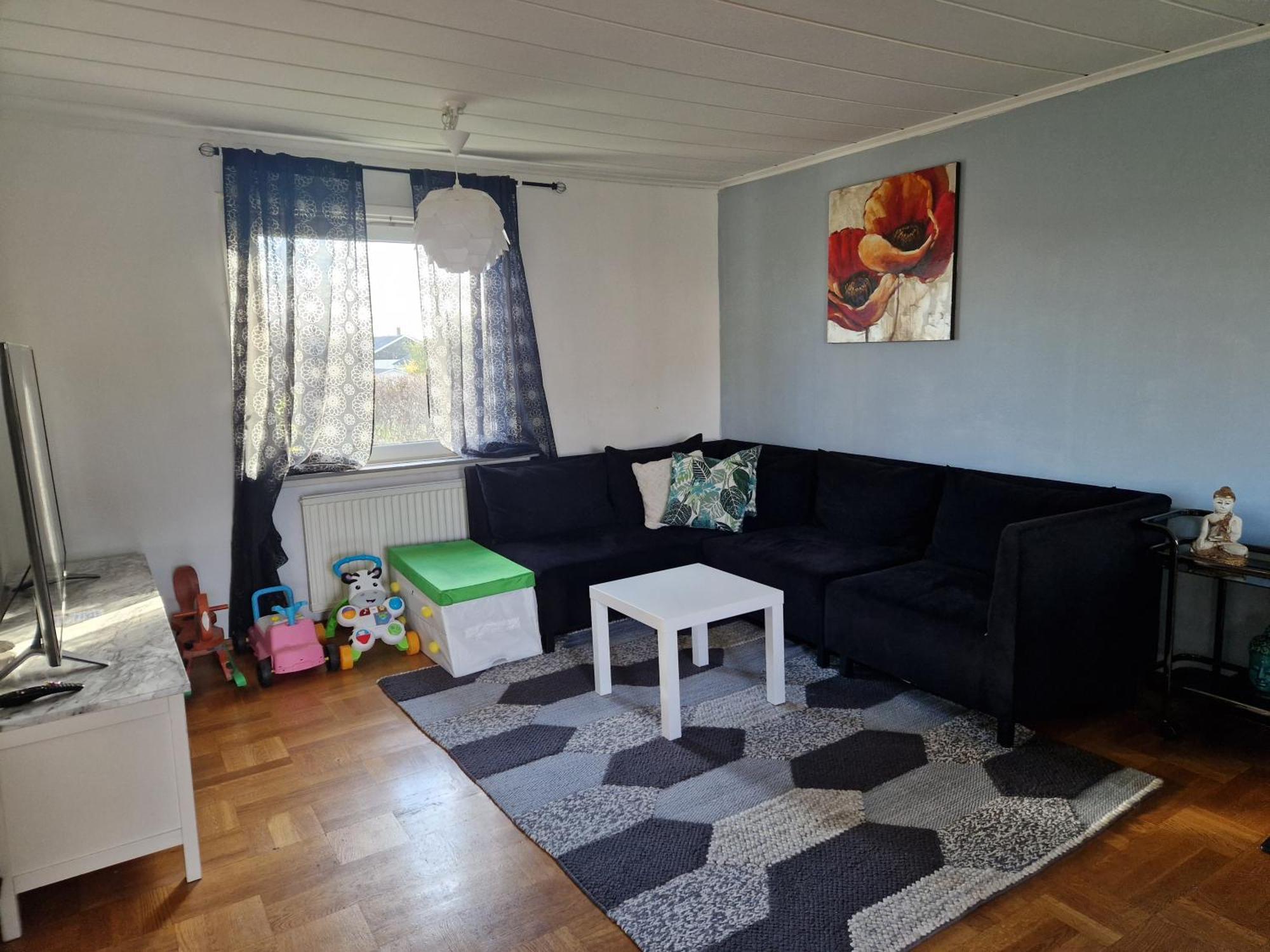 Villa Med Egen Parkering. Moejlighet Att Boka Fran 1 Och Upp Till 5 Personer. Örebro Dış mekan fotoğraf